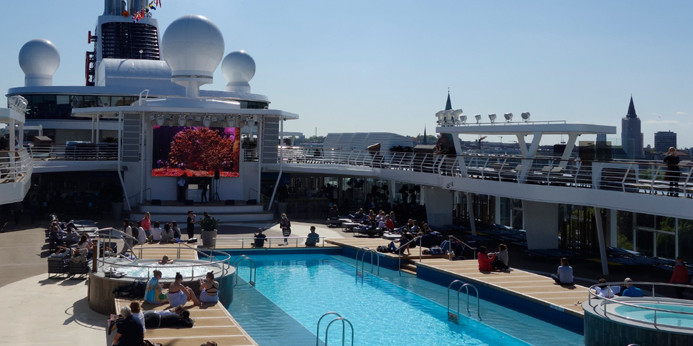 Willkommen auf der neuen Mein Schiff 1